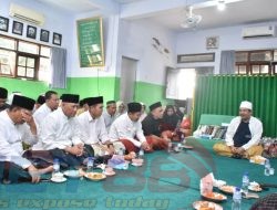 Bupati Mas Rio dan Wabup Mbak Ulfi Ajak Pejabat Pemkab Sowan ke Pondok Pesantren Pasca Pelantikan