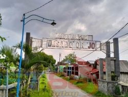 Gapura Desa Bolorejo Rusak Bertahun-tahun, Warga Nilai Pemdes Tutup Mata