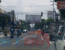 Reklame Aset Pemkab Magetan Dipakai Ucapan HUT Partai, Ada Pembiaran Sistemik di Balik Netralitas Negara?