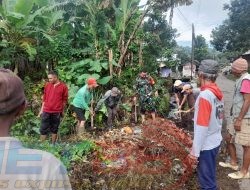 Babinsa Kodim 0822 Jadi Motor Penggerak, Karya Bhakti Warga Grujugan Bangun Kebersamaan