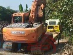 Konflik Tambang Sayutan Kian Memuncak, Warga Bertahan Semalaman hingga Ekskavator Dievakuasi