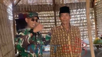 Berkah TMMD! Serka Edi Sambangi Rumah Jumadi, Warga Koberung Jarin Dapat Rutilahu Kodim Pamekasan
